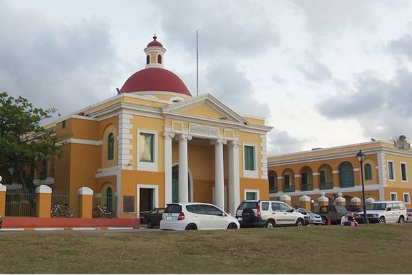 Escuela_de_Artes_Plasticas_de_Puerto_Rico